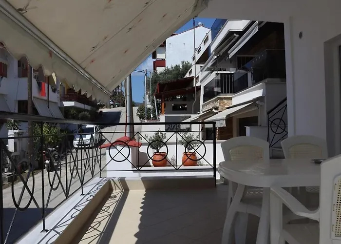 2 Bedroom Equipped Stellios