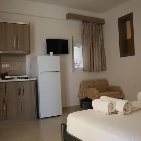 2 Bedroom Equipped Stellios *